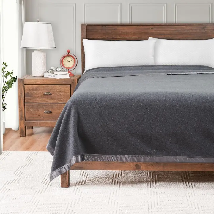 100% Australian Merino Wool Blanket — 400 GSM, Satin-Trimmed (Charcoal, Twin)