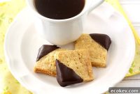 Chocolate-Dipped Orange Shortbread Cookies: Zesty Citrus Treat