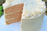 Spiced Applesauce Cake Recipe: Moist Autumn Dessert
