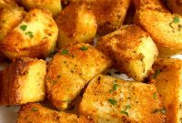 Crispy Oven-Roasted Potatoes with Herb Garlic Seasoning