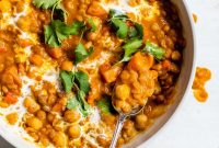 Hearty Chickpea and Lentil Curry Recipe for Flavorful Dinners