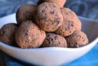 Vegan Chocolate Blueberry Energy Bites for Quick Fuel