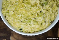 Cheesy Broccoli and Rice Casserole Recipe