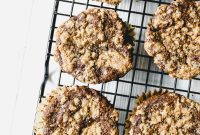 Gluten-Free Vegan Banana Gingerbread Crunch Muffins