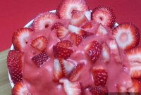 Creamy Strawberry Frozen Yogurt Made in a Blender