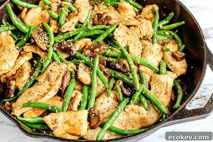 keto chicken stir fry in skillet.