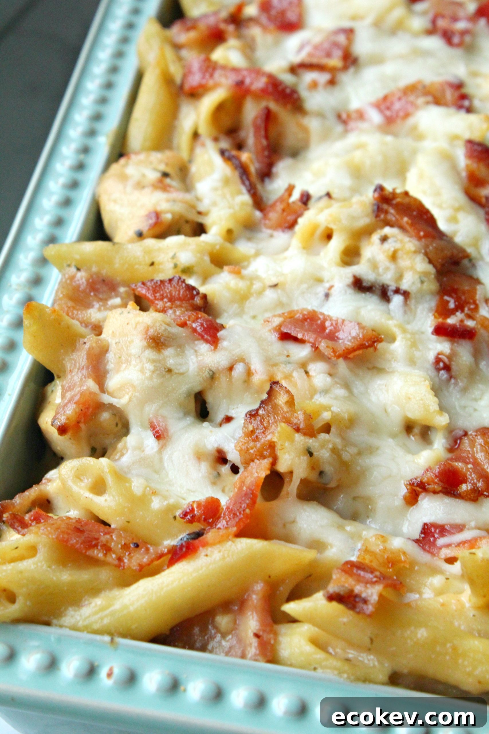 Creamy sauce pour