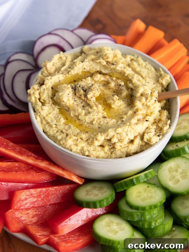 Roasted Cauliflower Hummus with veggies