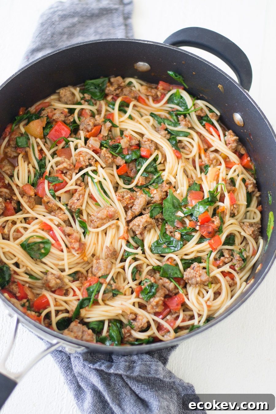Big Pot of Sausage and Spinach Spaghetti | Sarcastic Cooking