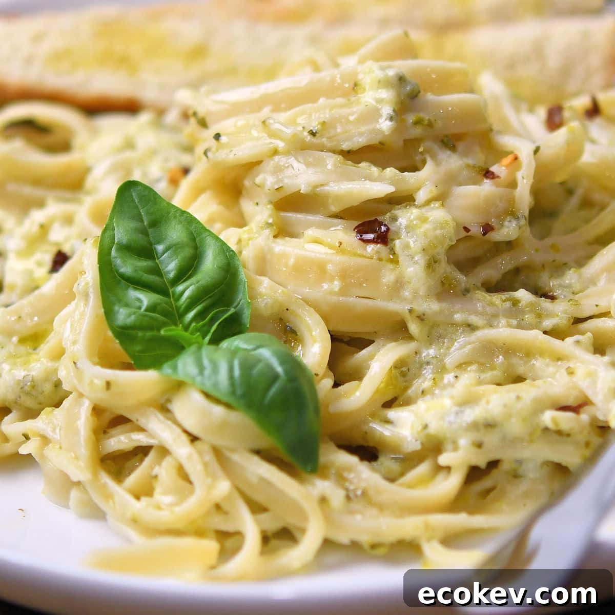 24Bite: Zucchini Pasta Sauce Recipe by Christian Guzman
