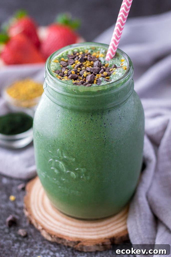 Healthy Strawberry Spirulina Smoothie with spinach and superfoods