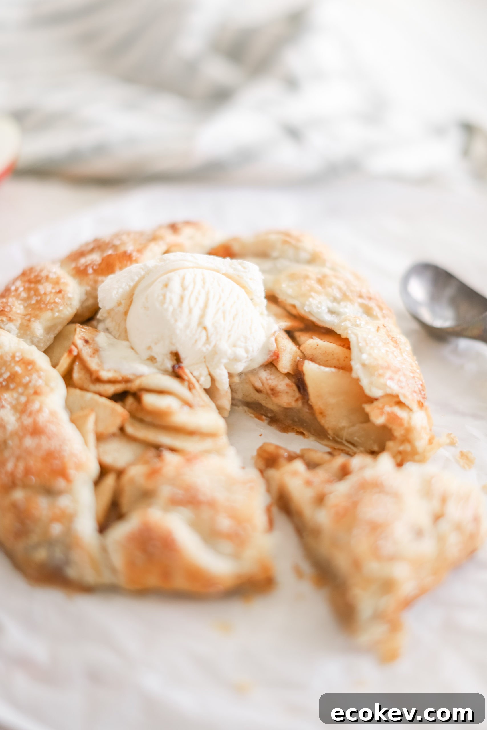 Simple Apple Galette recipe perfect for the holidays and colder weather - the perfect comfort food!
