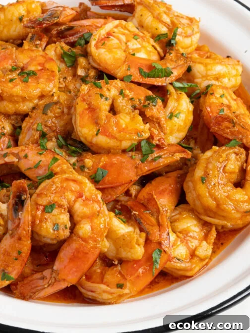 A plate of camarones al ajillo.