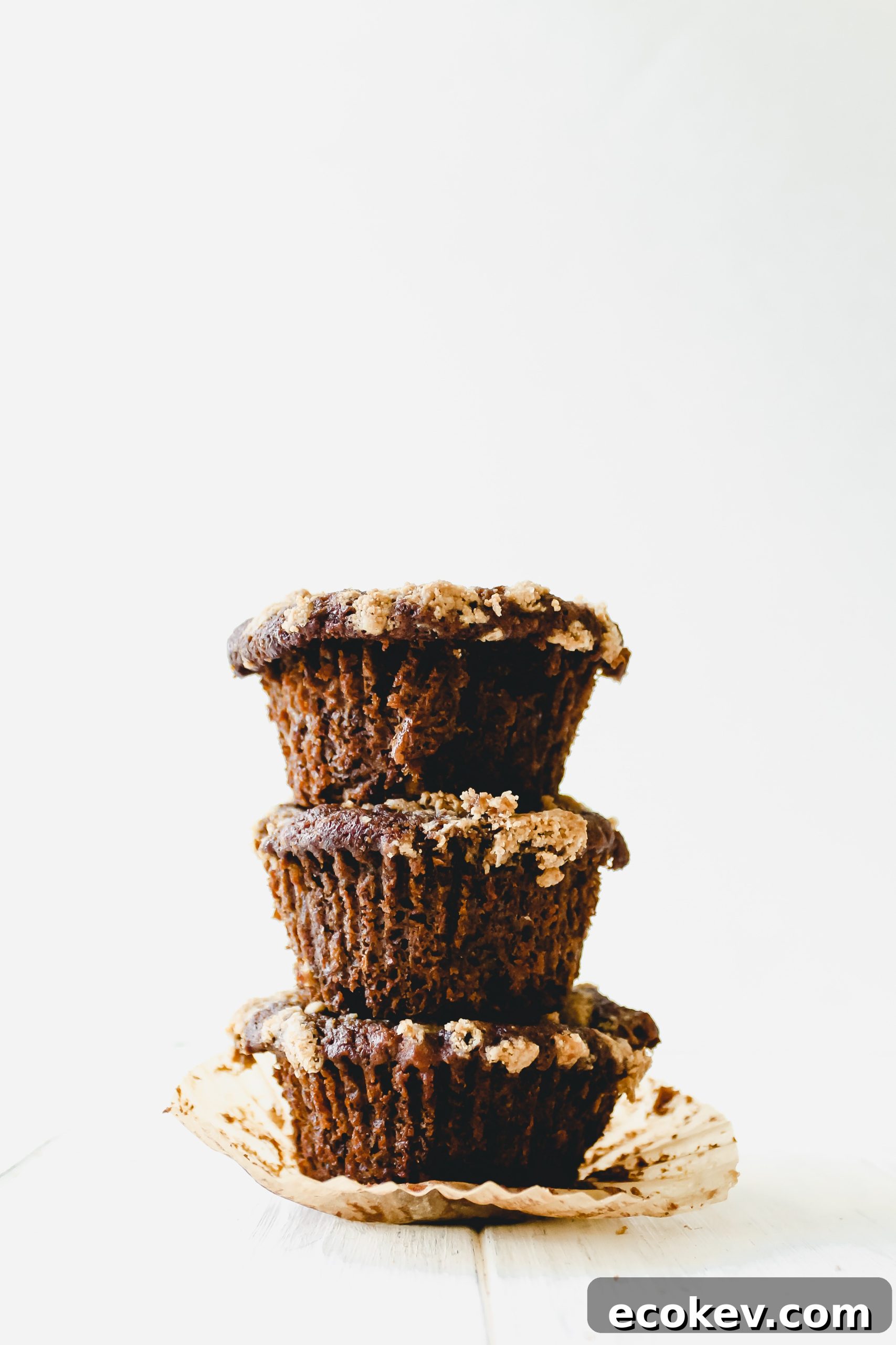 Banana Gingerbread Crunch Muffins [GF + Vegan]