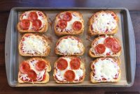 Mini Garlic Toast Pizza Bites