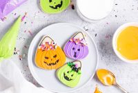 Trick-or-Treat Bucket Sugar Cookies for Halloween