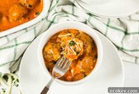 5-Ingredient Keto Meatball Casserole