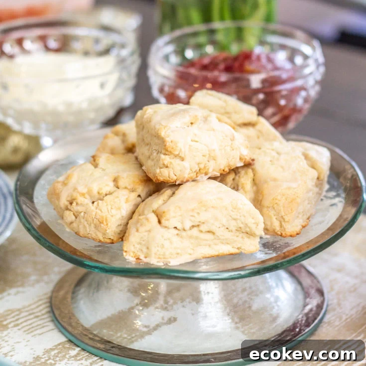 Easy Vanilla Scones