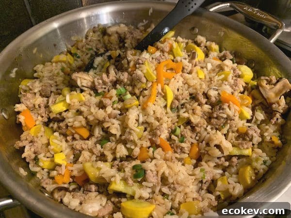 The cooked fried rice, ready to serve.